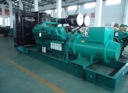 毕节800kw康明斯柴油发电机组图片 毕节800kw康明斯柴油发电机组图片